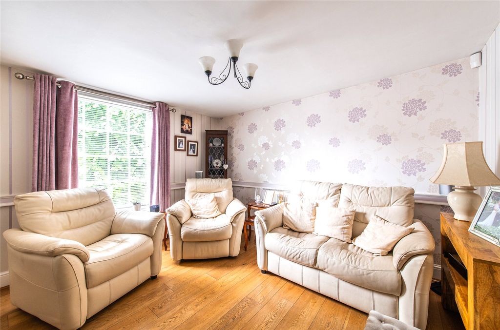 Property photo 3 of 27 Picture No. 13