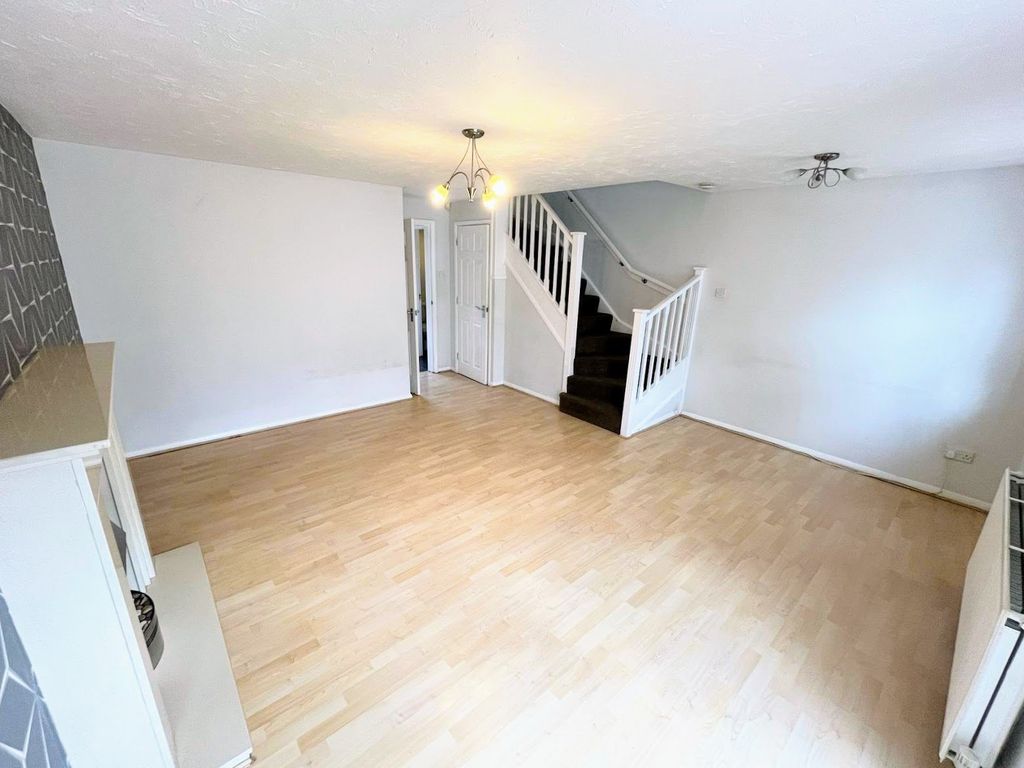 Property photo 3 of 11 Picture No. 30