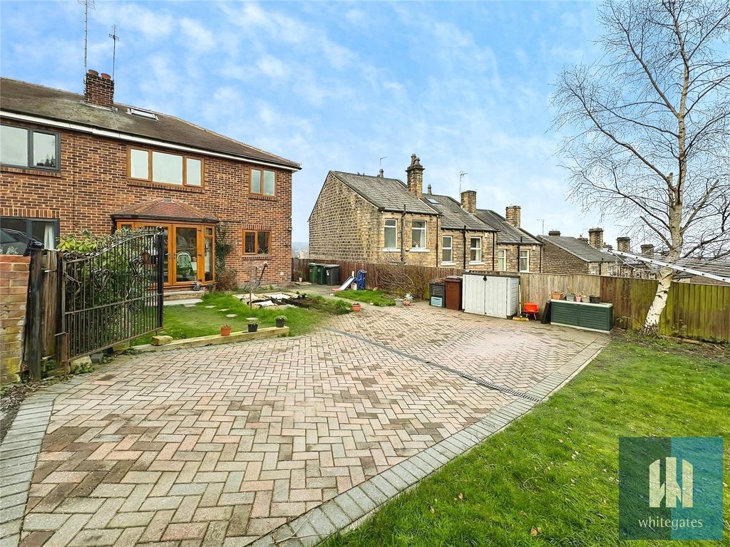 Property photo 2 of 23 Picture No. 43