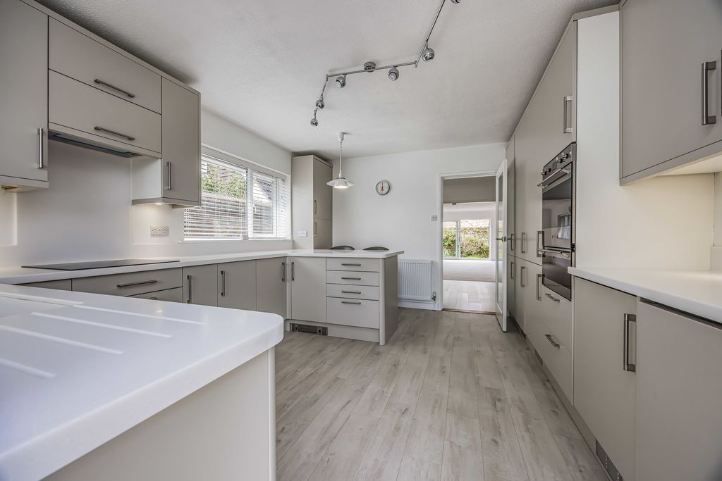 Property photo 2 of 23 Photo 16