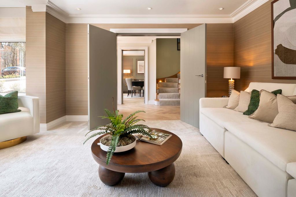 Property photo 3 of 23