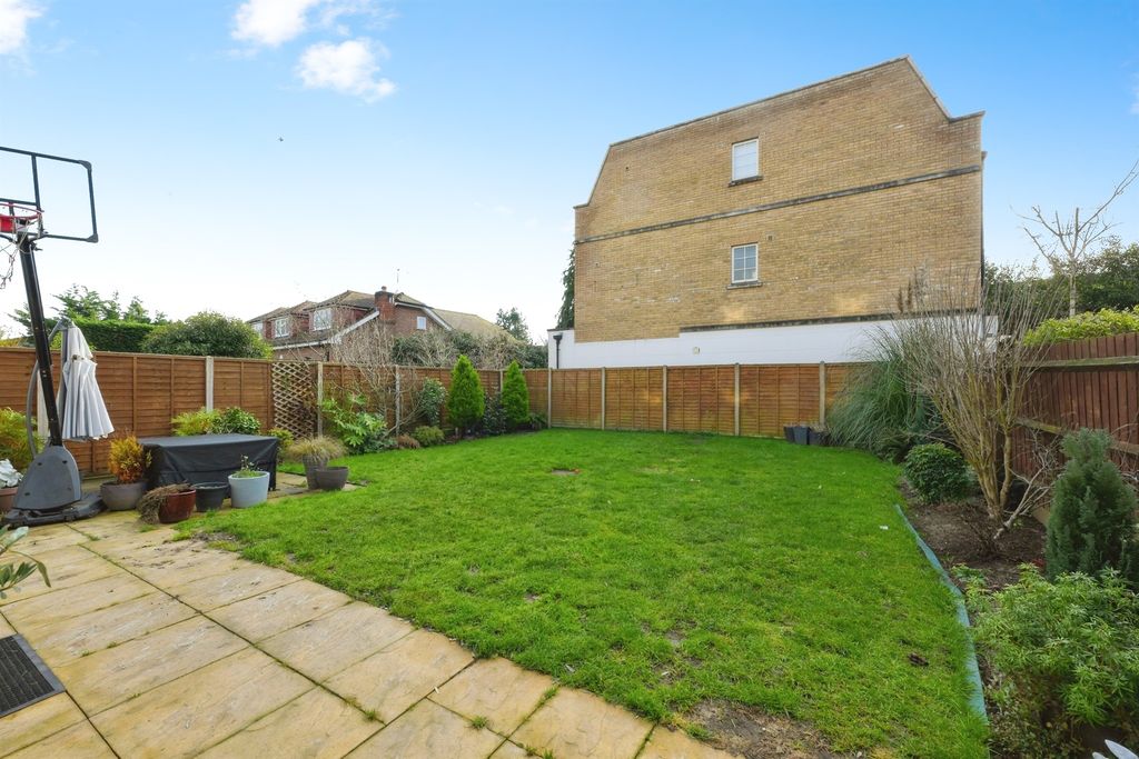 Property photo 3 of 21