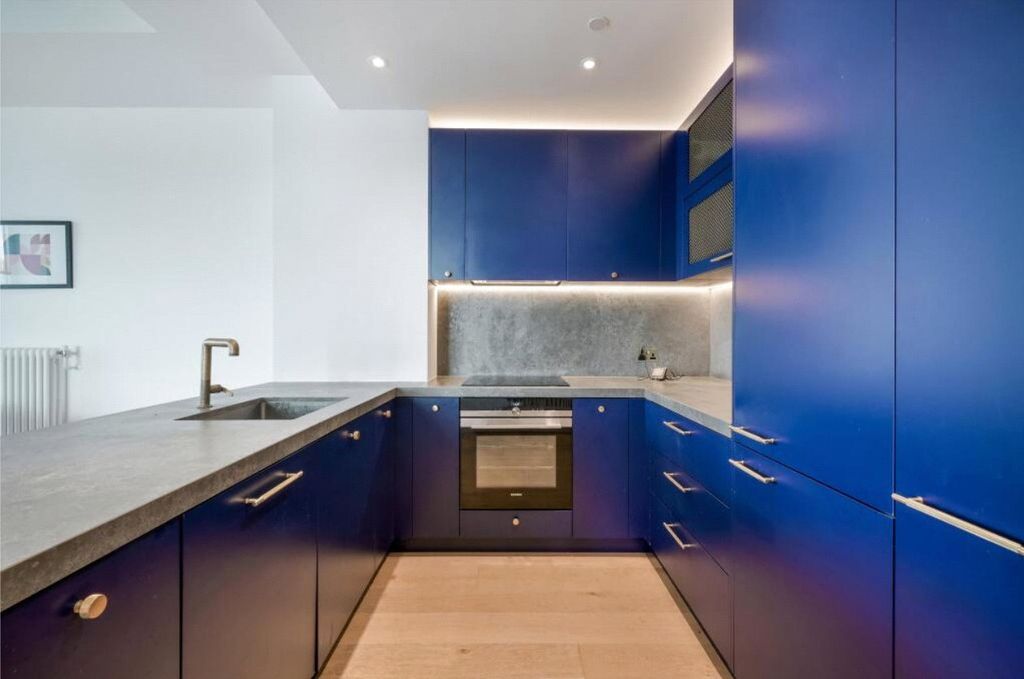 Property photo 3 of 16 Kitchen