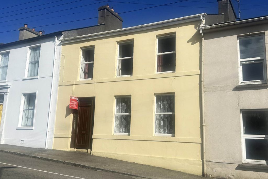 Property photo 1 of 15
