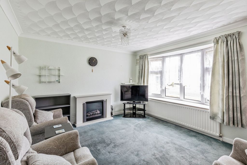 Property photo 3 of 13 Pbox-Img.Jpg