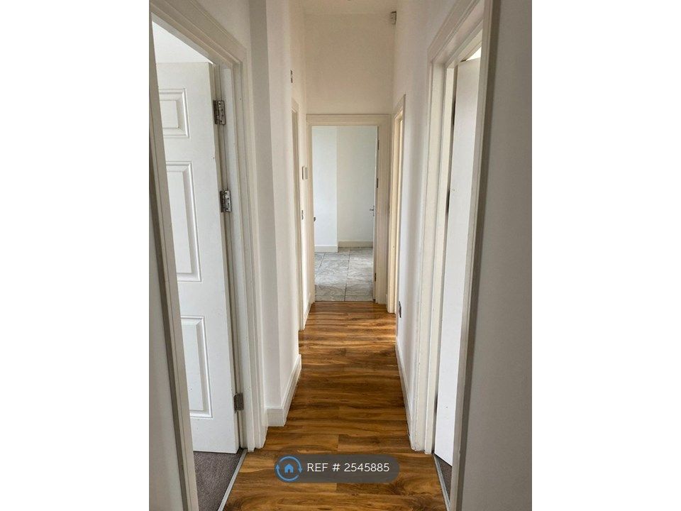 Property photo 2 of 9 Main Hallway