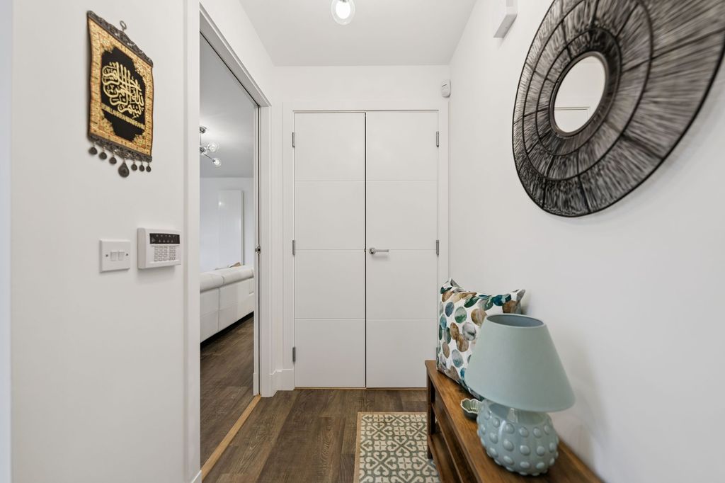 Additional image 19 of 2 bed flat for sale122 Festival Court, Main Door, Prince's Quay, Glasgow G51
