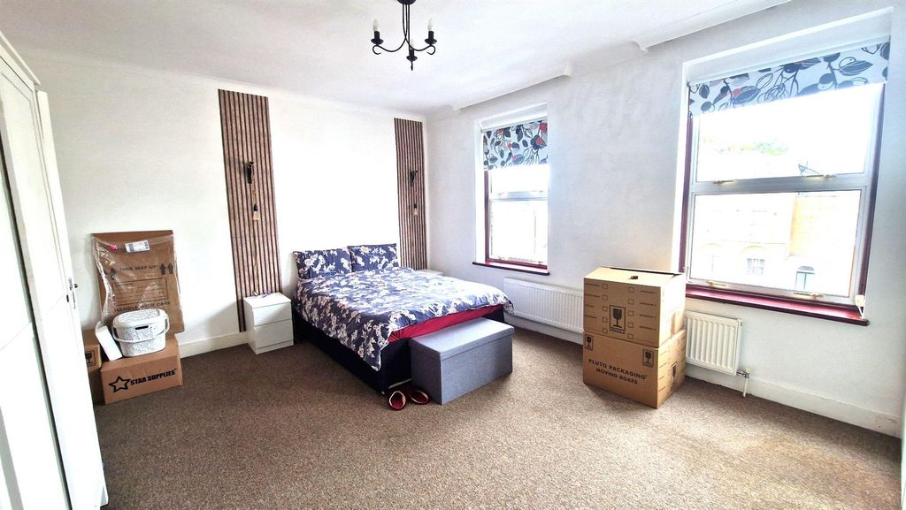 Property photo 2 of 5 20250918_100444_Resized.Jpg