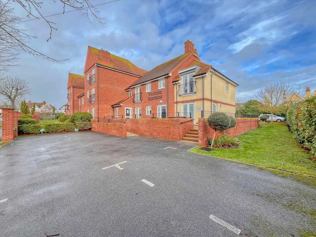 Property photo 1 of 17 Main Picture