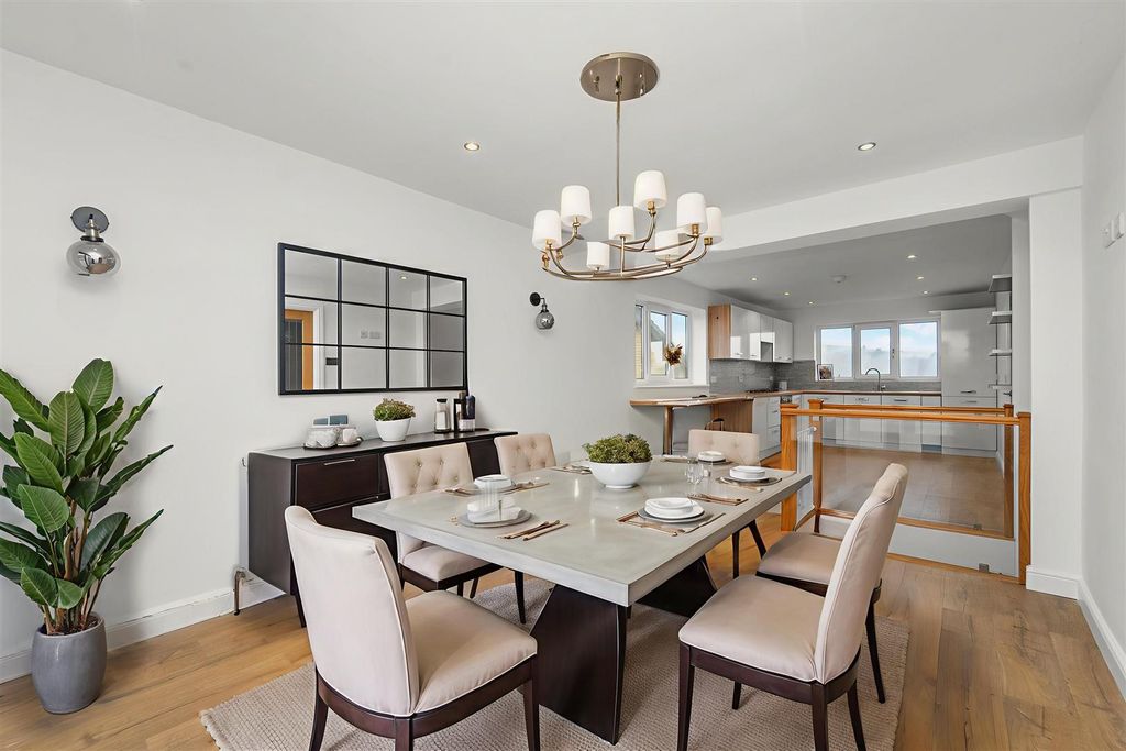 Property photo 2 of 64 Kmt09894 - Dining Room - Modern - 1.Jpg