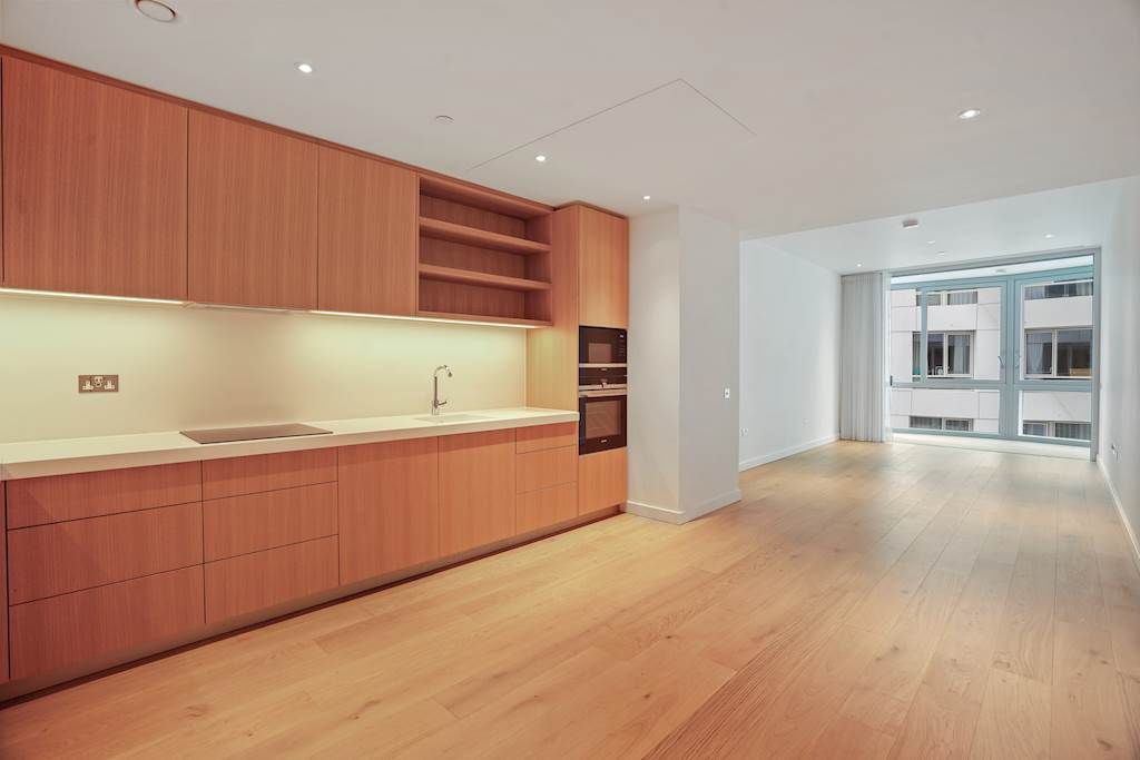 Property photo 2 of 21 01-6A9080505-Mk-Scl-412 Wilshire House-4 (1)-Small