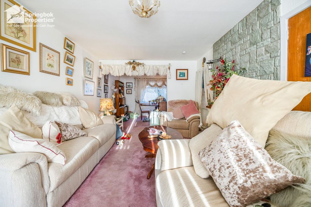 Property photo 2 of 21 Image 2