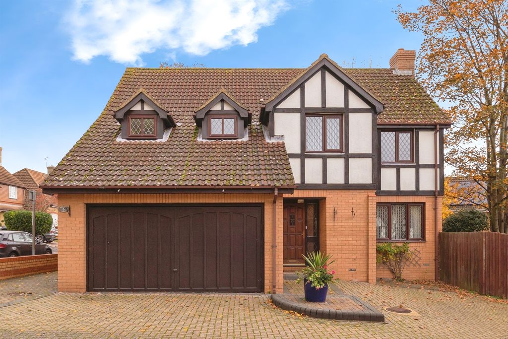 Property photo 1 of 17