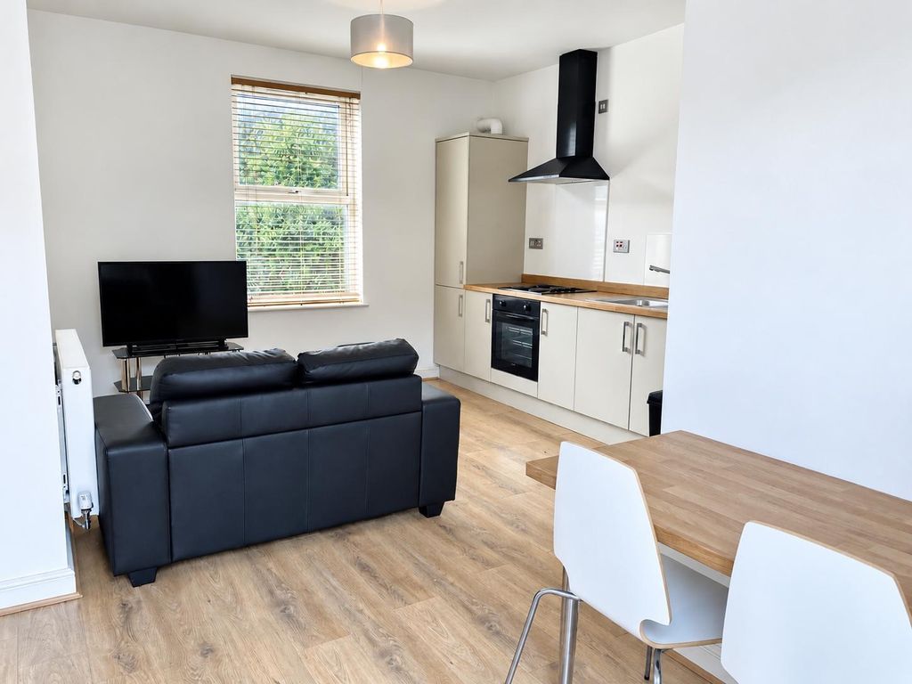 Property photo 1 of 3