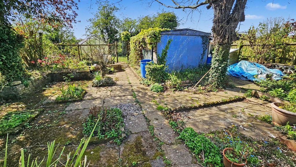 Property photo 3 of 13