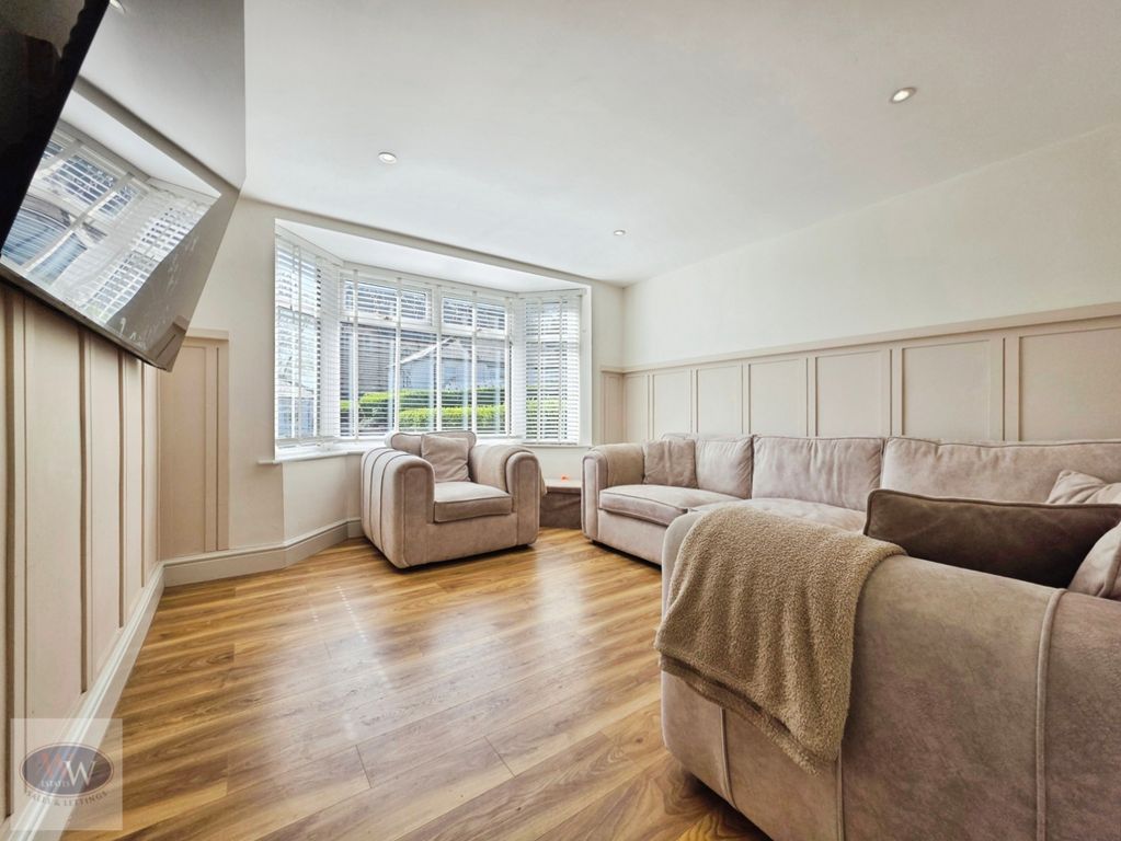 Property photo 3 of 26 Living Room