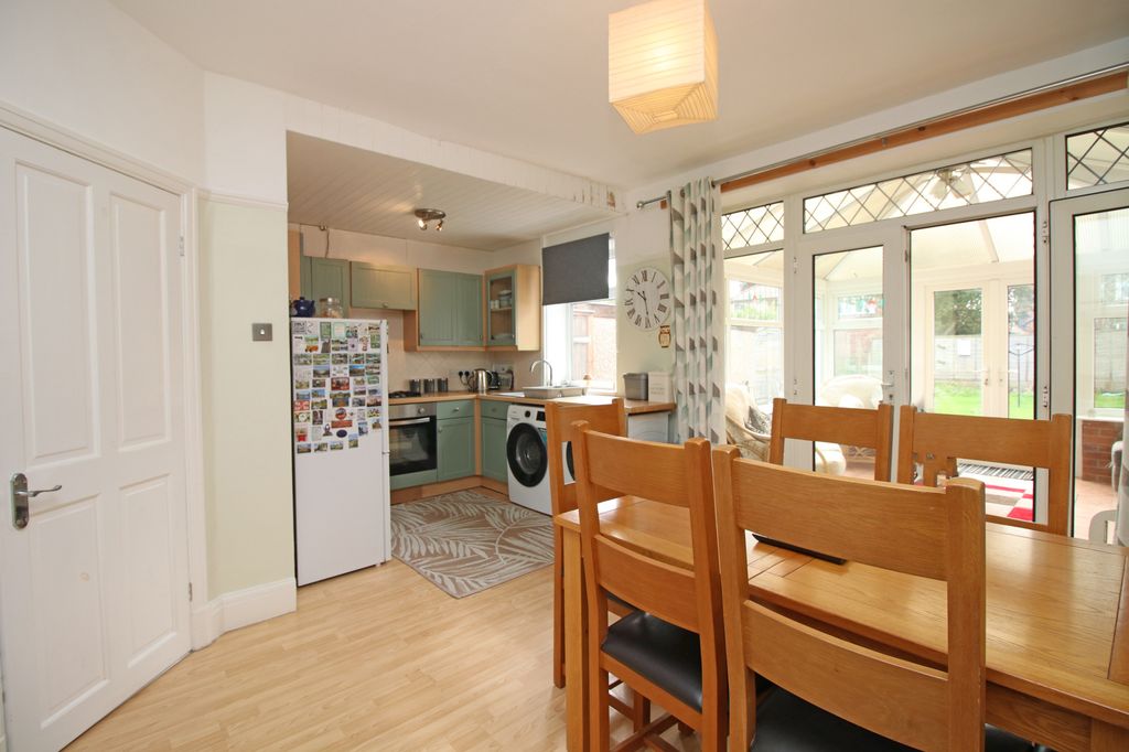 Property photo 2 of 23