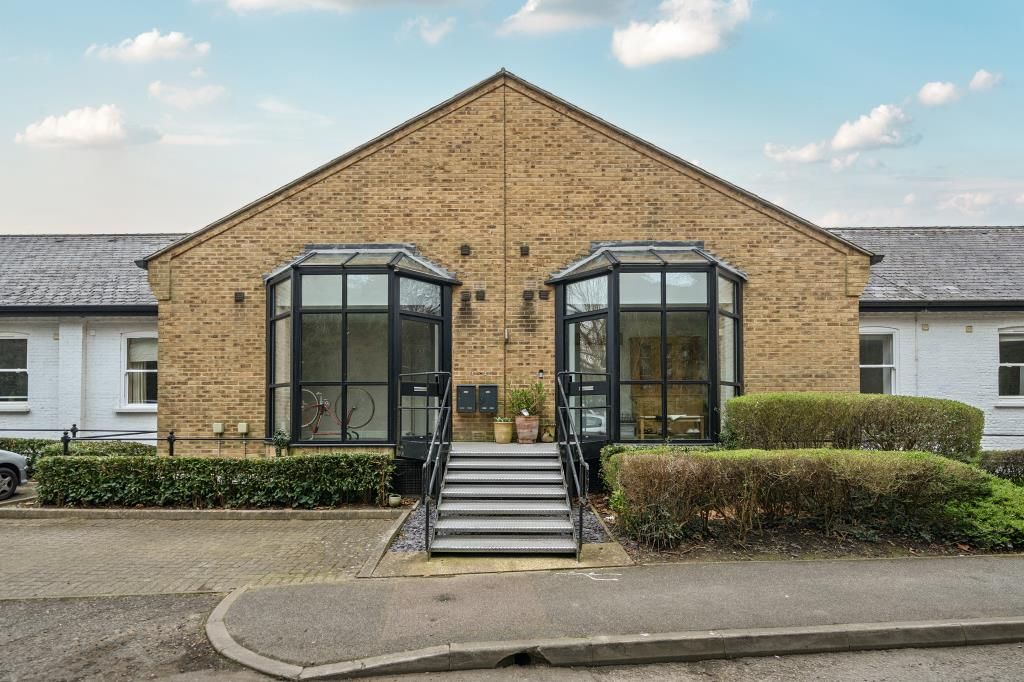 Property photo 1 of 12 External View