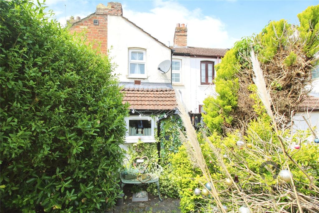 Property photo 1 of 16 Front