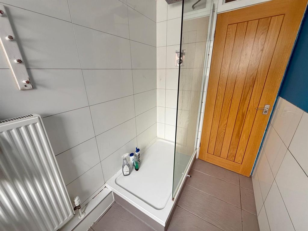 Additional image 6 of 2 bed flat for saleTytherington Court, Macclesfield SK10