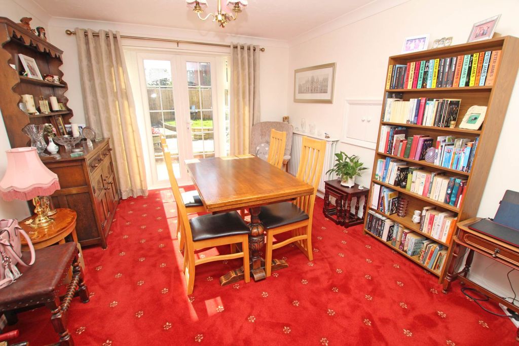 Property photo 3 of 14