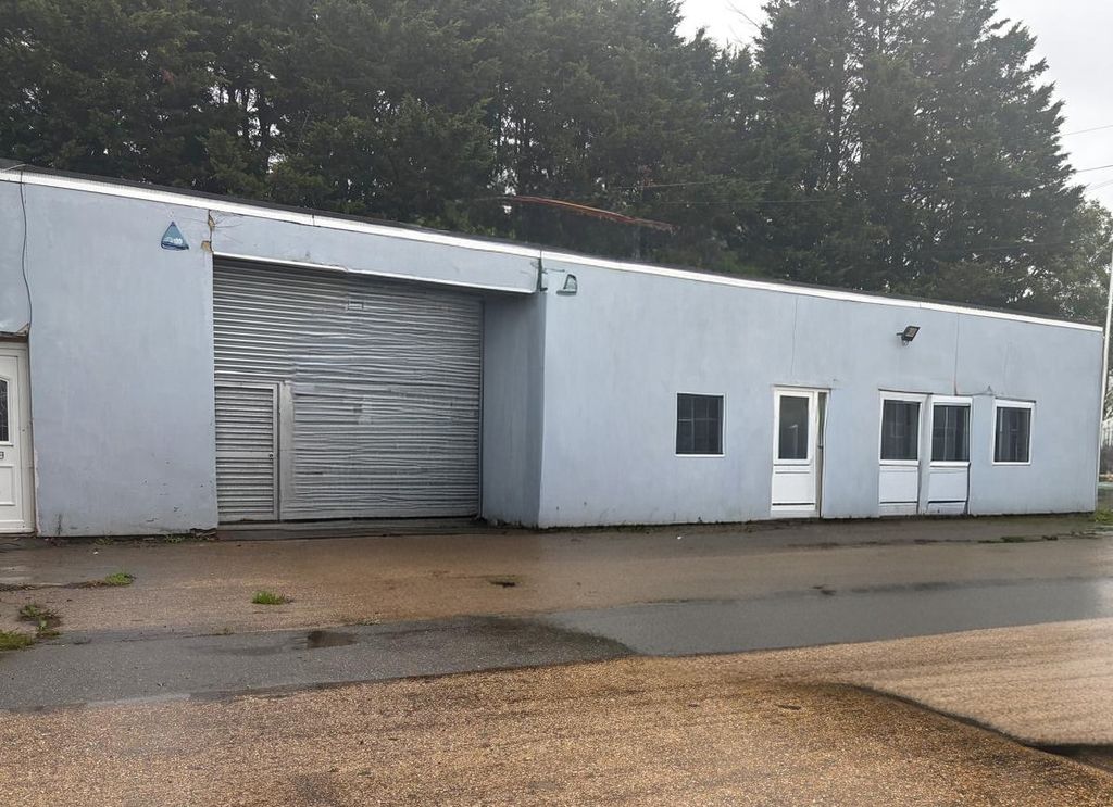 Property photo 1 of 7