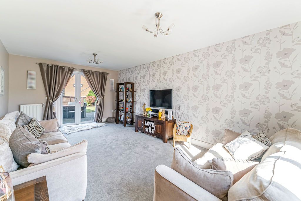 Property photo 2 of 38 Photo 13