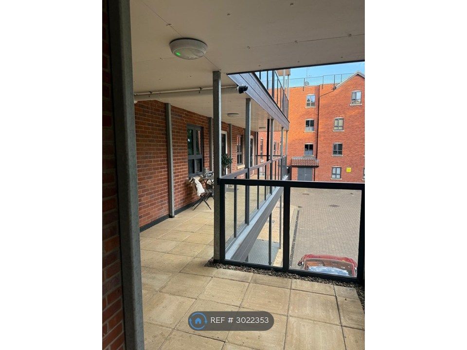 Property photo 2 of 30