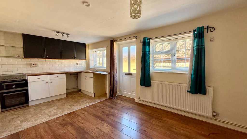 Property photo 2 of 9 Open Plan Living Accommodation