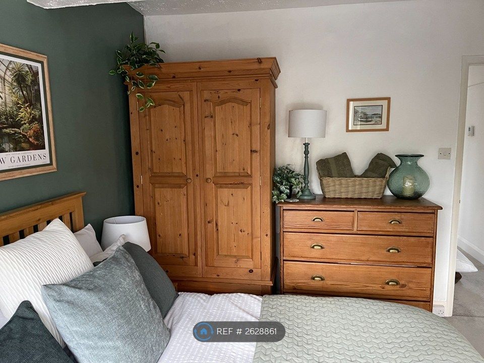 Property photo 2 of 9 Room Fully Furnished - Immaculate