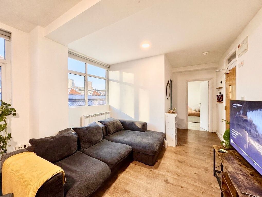 Property photo 1 of 4