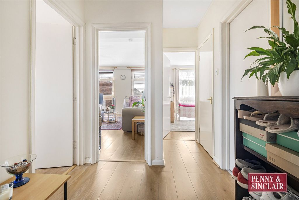 Property photo 3 of 12 Picture No. 06