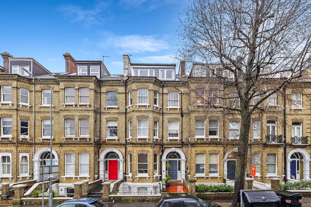 Property photo 3 of 13 Front (Exterior)