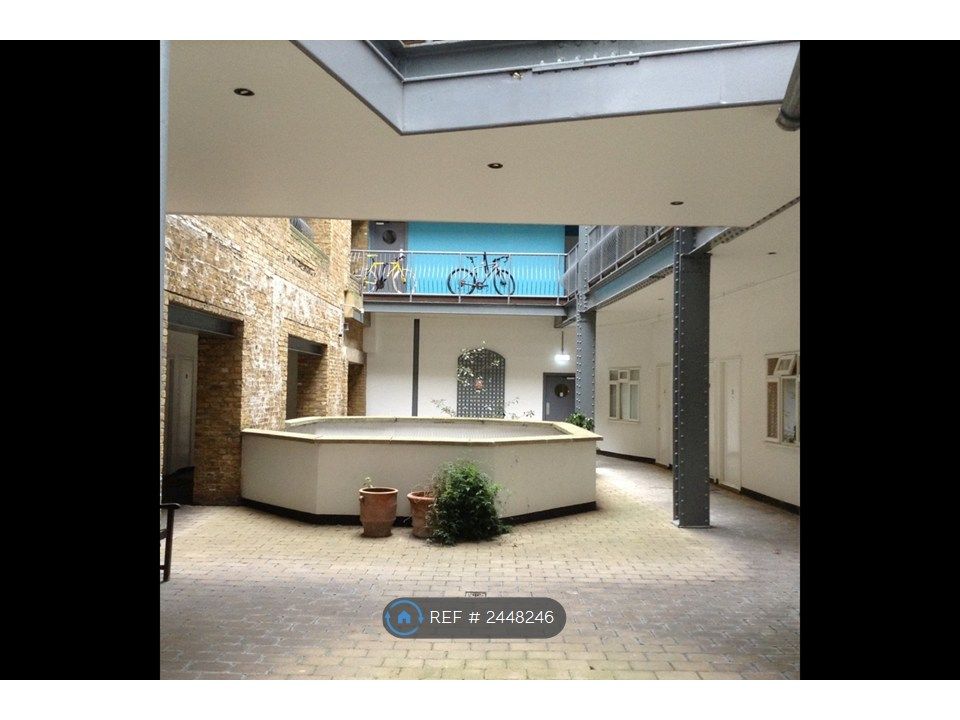 Property photo 2 of 31