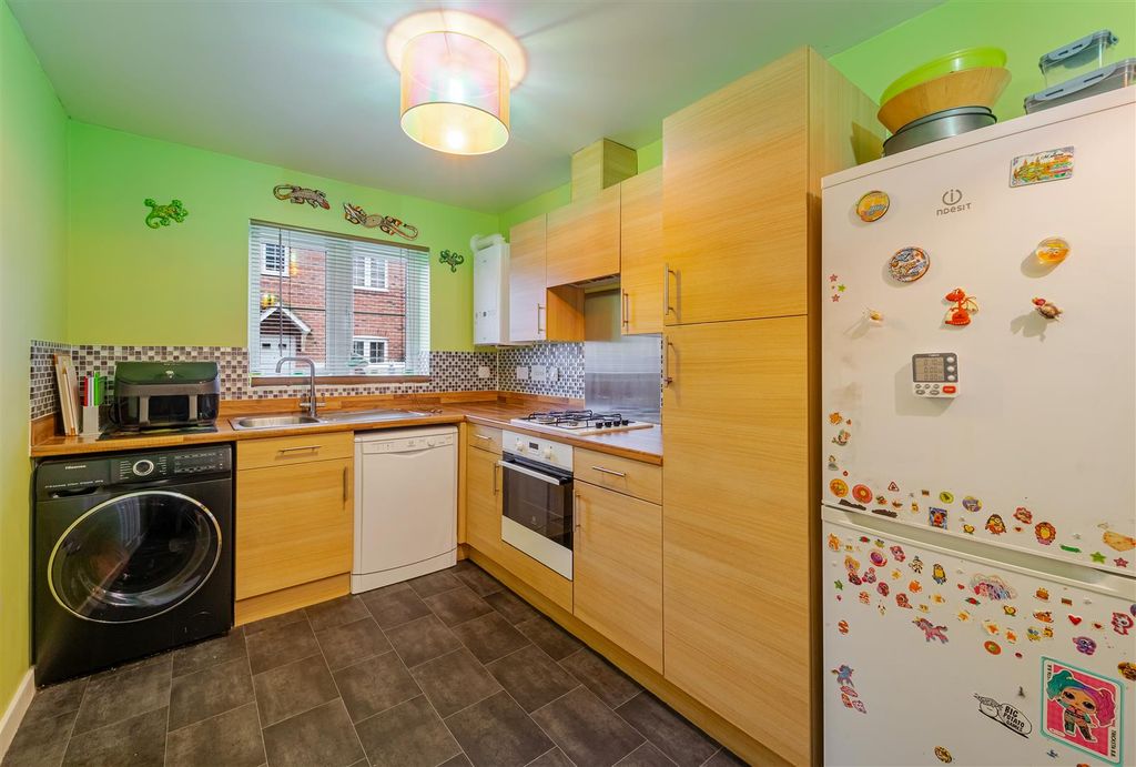 Property photo 2 of 15 Kitchen/Diner
