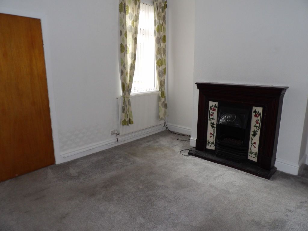 Property photo 3 of 9 Photograph 3