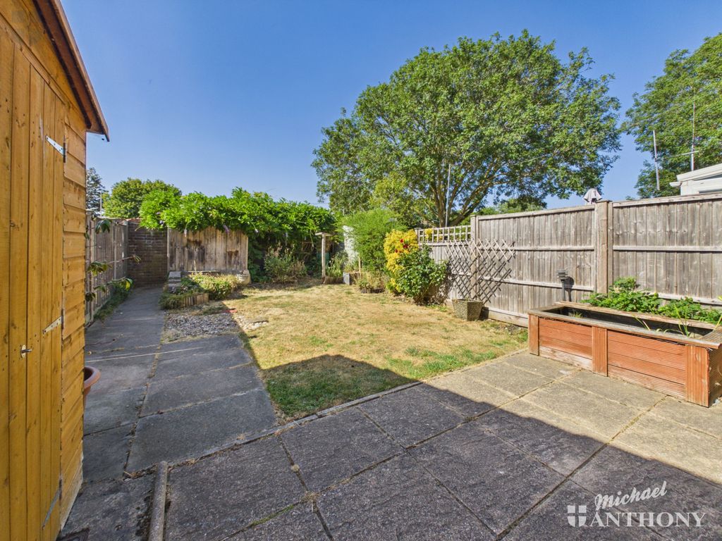 Property photo 3 of 13 Cam03852G0-Pr0758-Still008