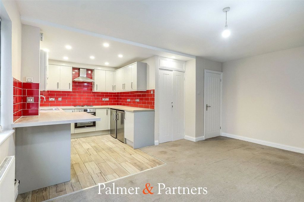 Property photo 1 of 10 Picture No. 04