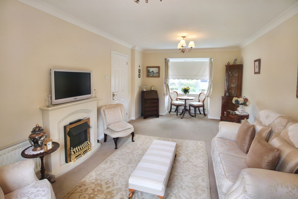 Property photo 3 of 9