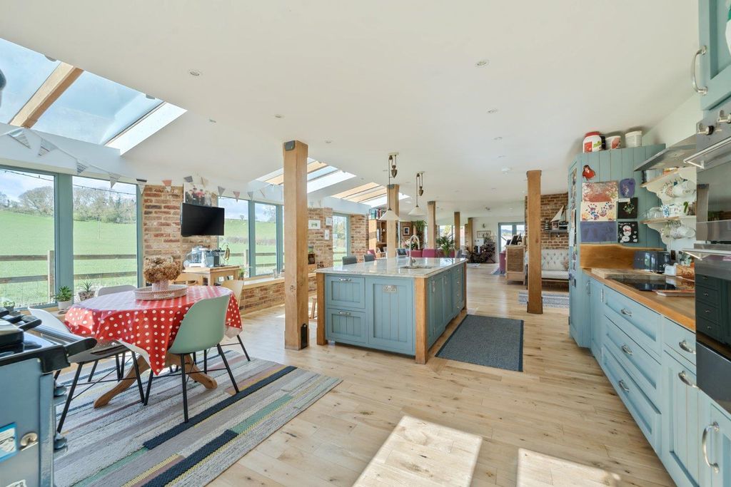 Property photo 2 of 32 12.Jpg