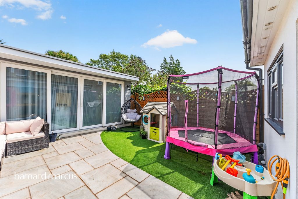 Property photo 1 of 25