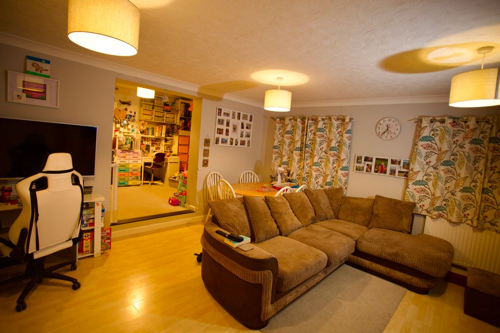 Property photo 2 of 24 Living Area