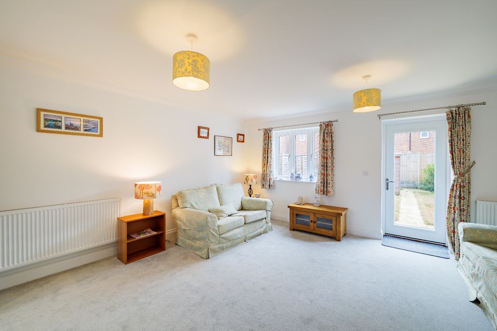 Property photo 3 of 18 5342786