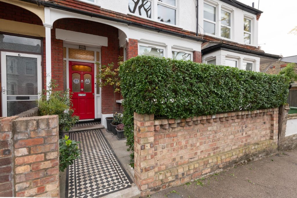 Property photo 1 of 40 4973421