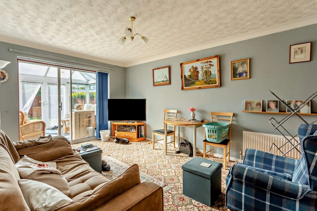 Property photo 3 of 16
