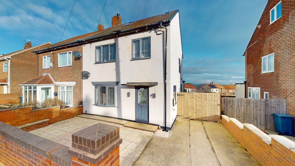 Property photo 1 of 27 3852820