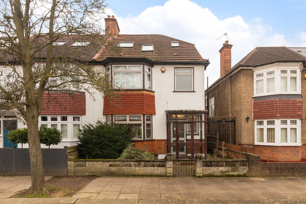 Property photo 1 of 13