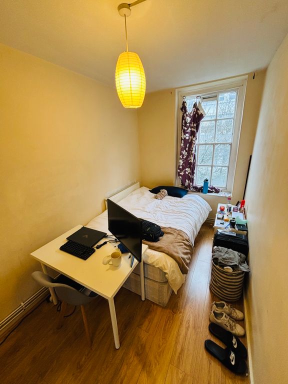 Property photo 3 of 6