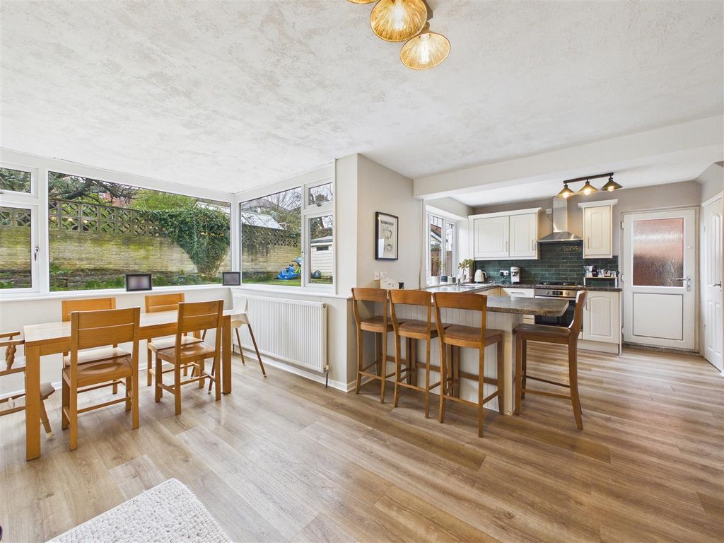 Property photo 2 of 20 Cam05476G0-Pr0121-Still011.Jpg