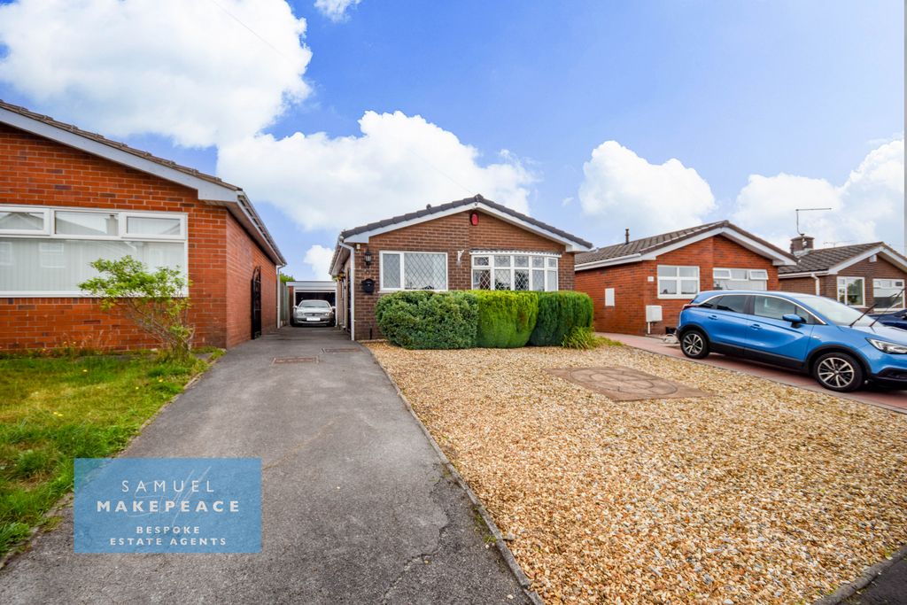 Property photo 1 of 15 Two Bedroom Detached Bungalow With Large Driveway And Garage
